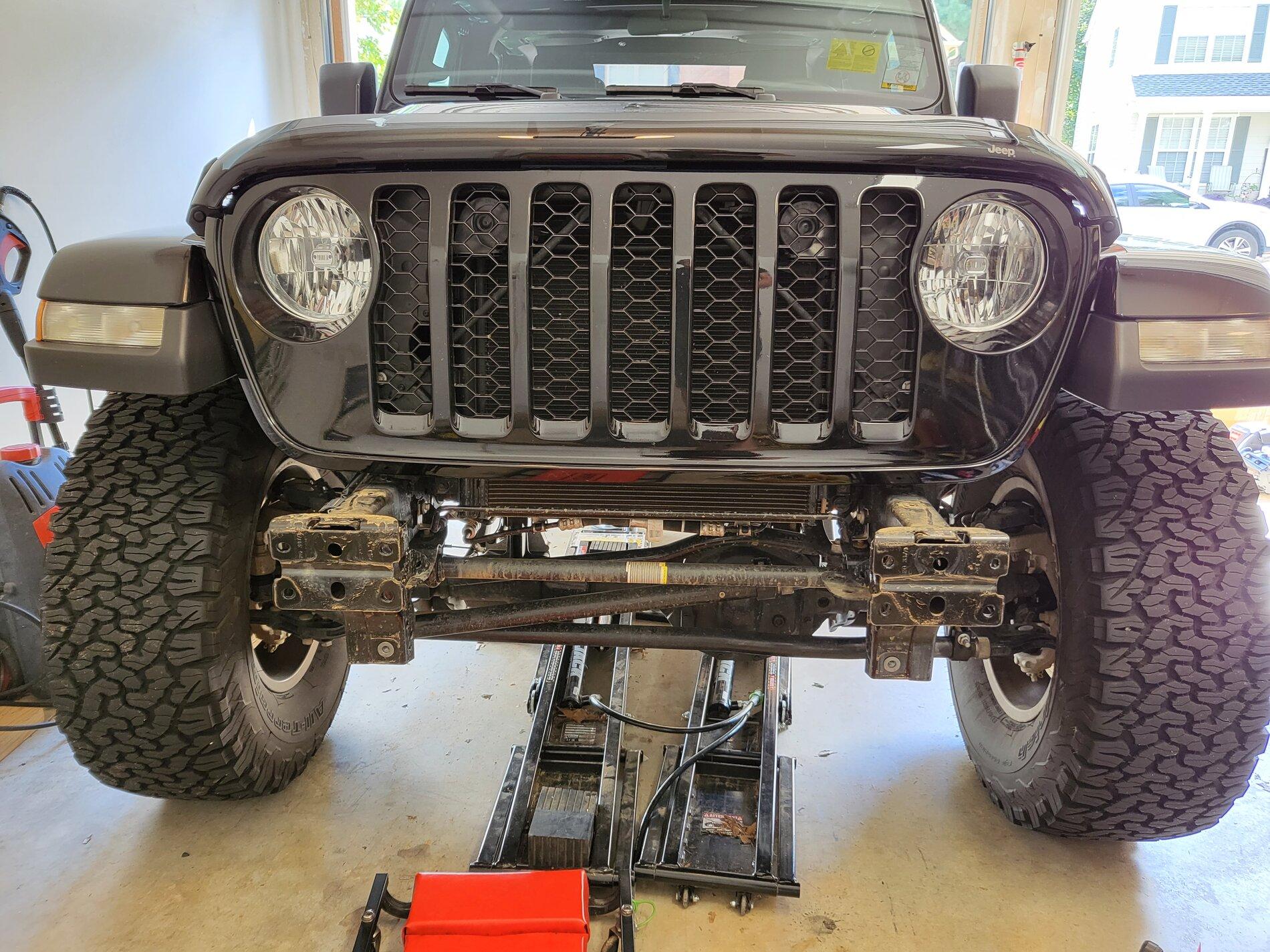 Jeep Gladiator Aonarch's 2021 Sport S Max Tow 20211008_133719