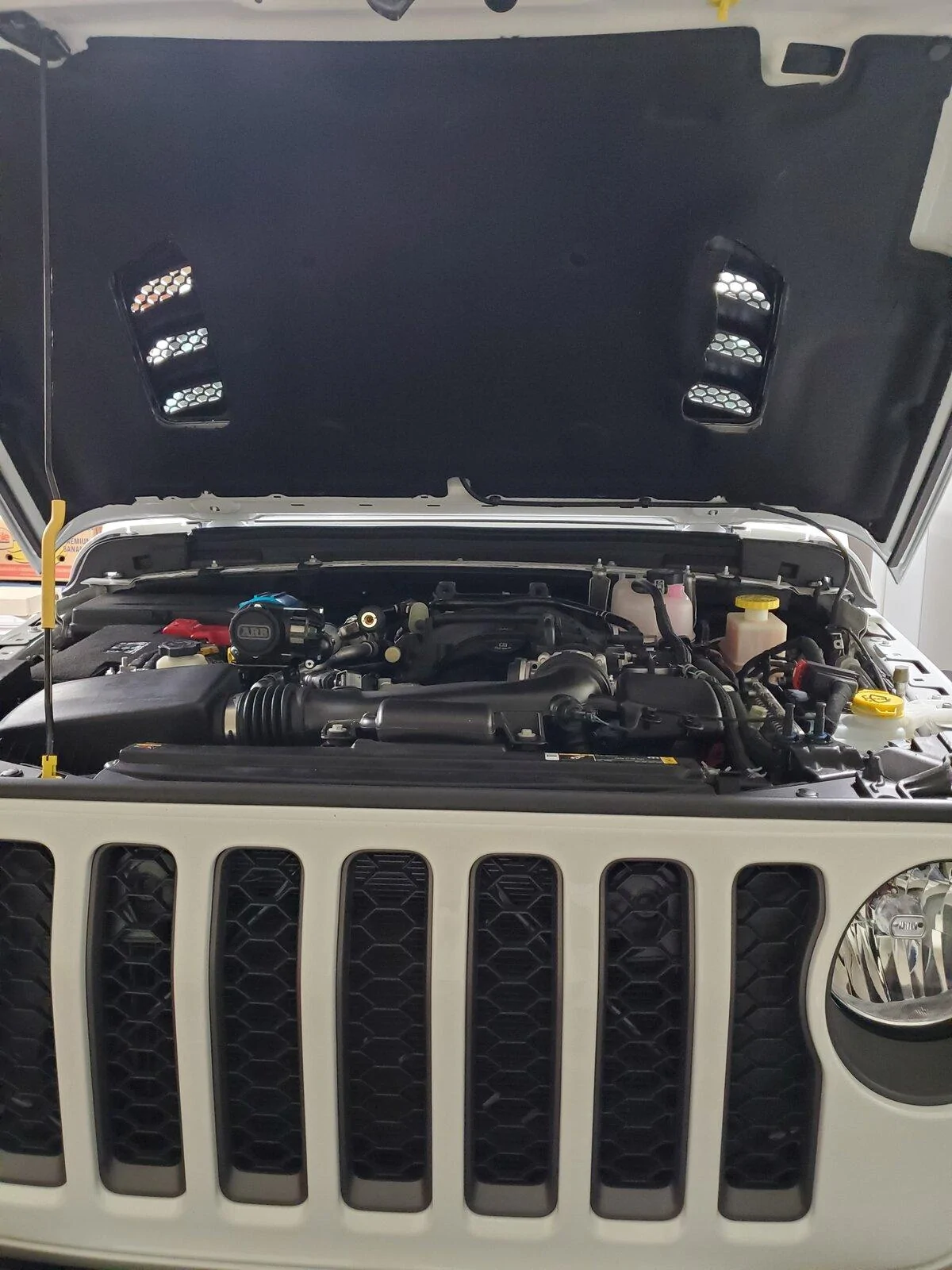 Jeep Gladiator Hood Vents? 20211009_014612