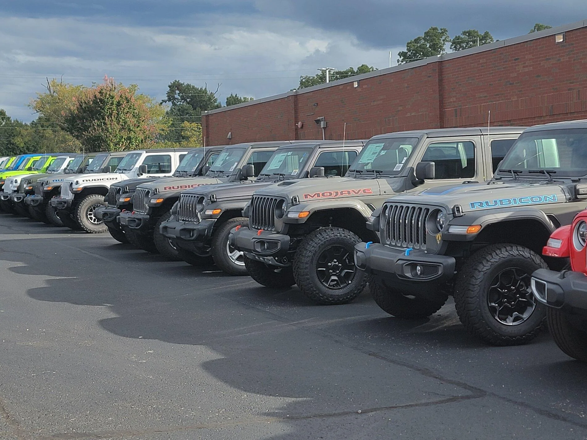 Jeep Gladiator Gupton Motors up to 8% below invoice 20211006_162948