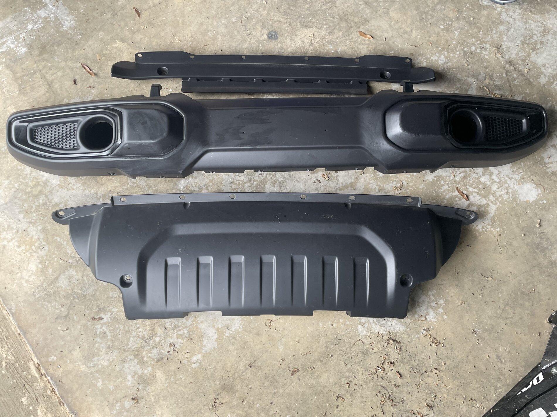 Jeep Gladiator FREE Overland bumper AA1851D0-437F-4285-9906-BF36C924F57E