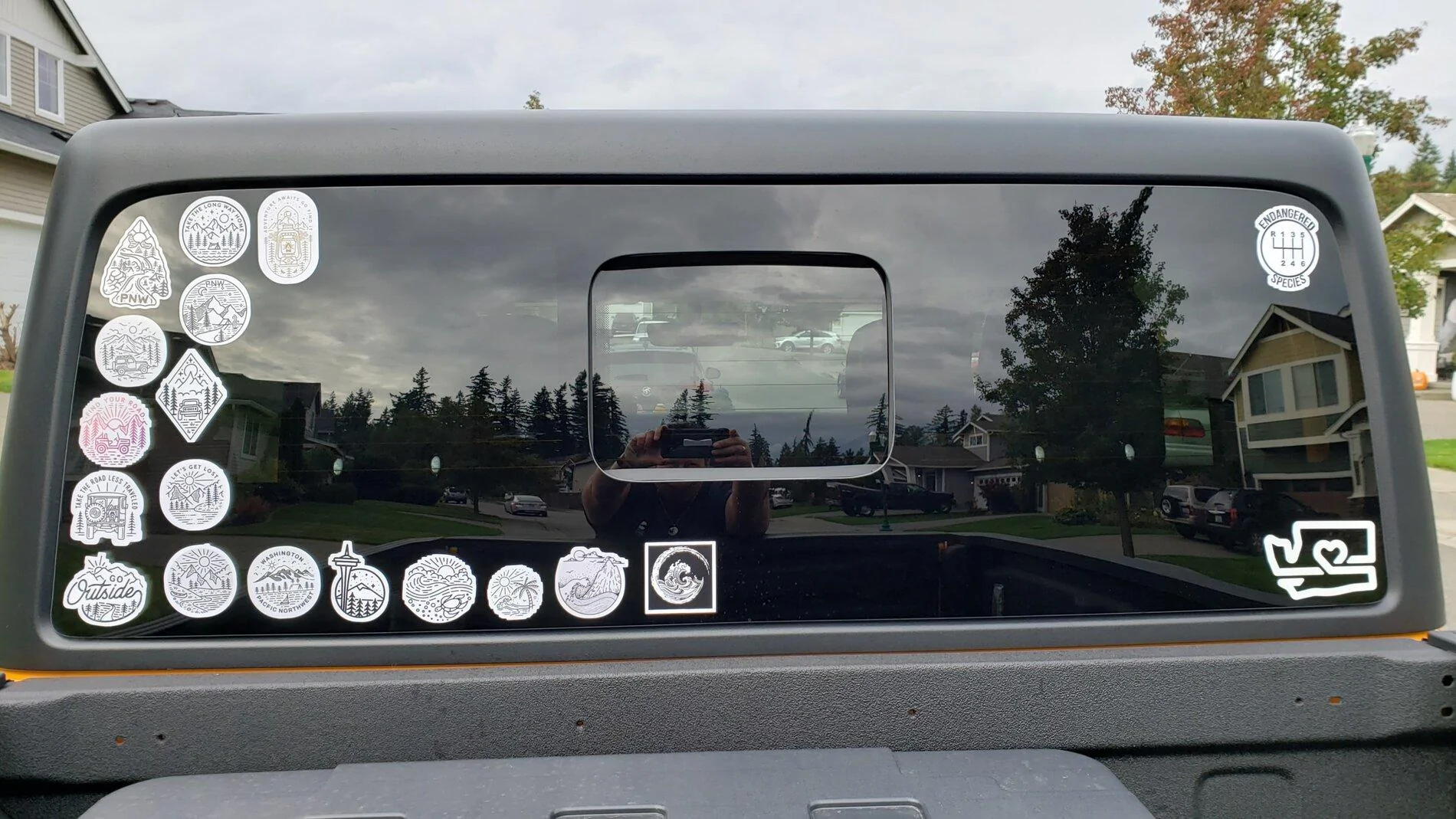 Jeep Gladiator Stickers and decal pics! 20211009_154343