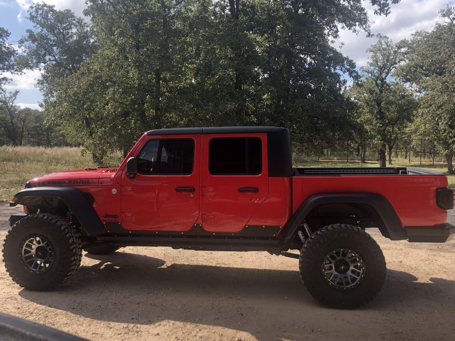 Jeep Gladiator Built 2021 Texas Trail Eco Diesel 062313BF-6C66-45EA-9D40-63FB2E71C527