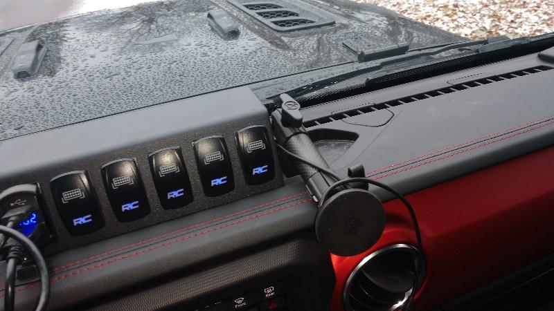 Jeep Gladiator Options if you no aux switches? dash005