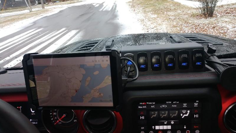 Jeep Gladiator Options if you no aux switches? dash004