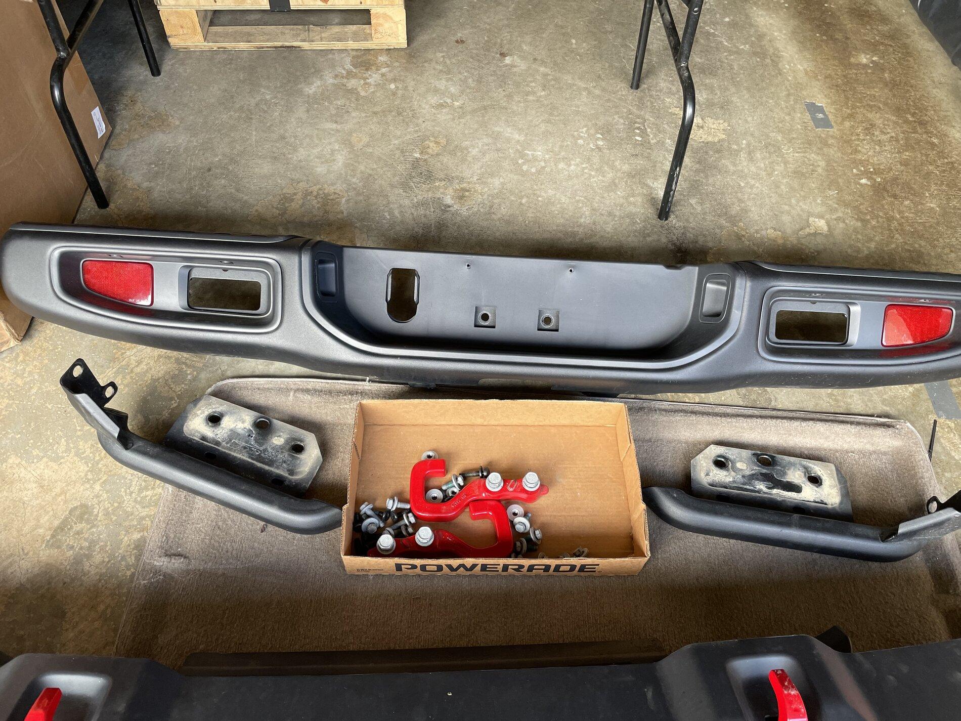 Jeep Gladiator Rubicon Rear Bumper and back quarter rock sliders for sale IMG-3466