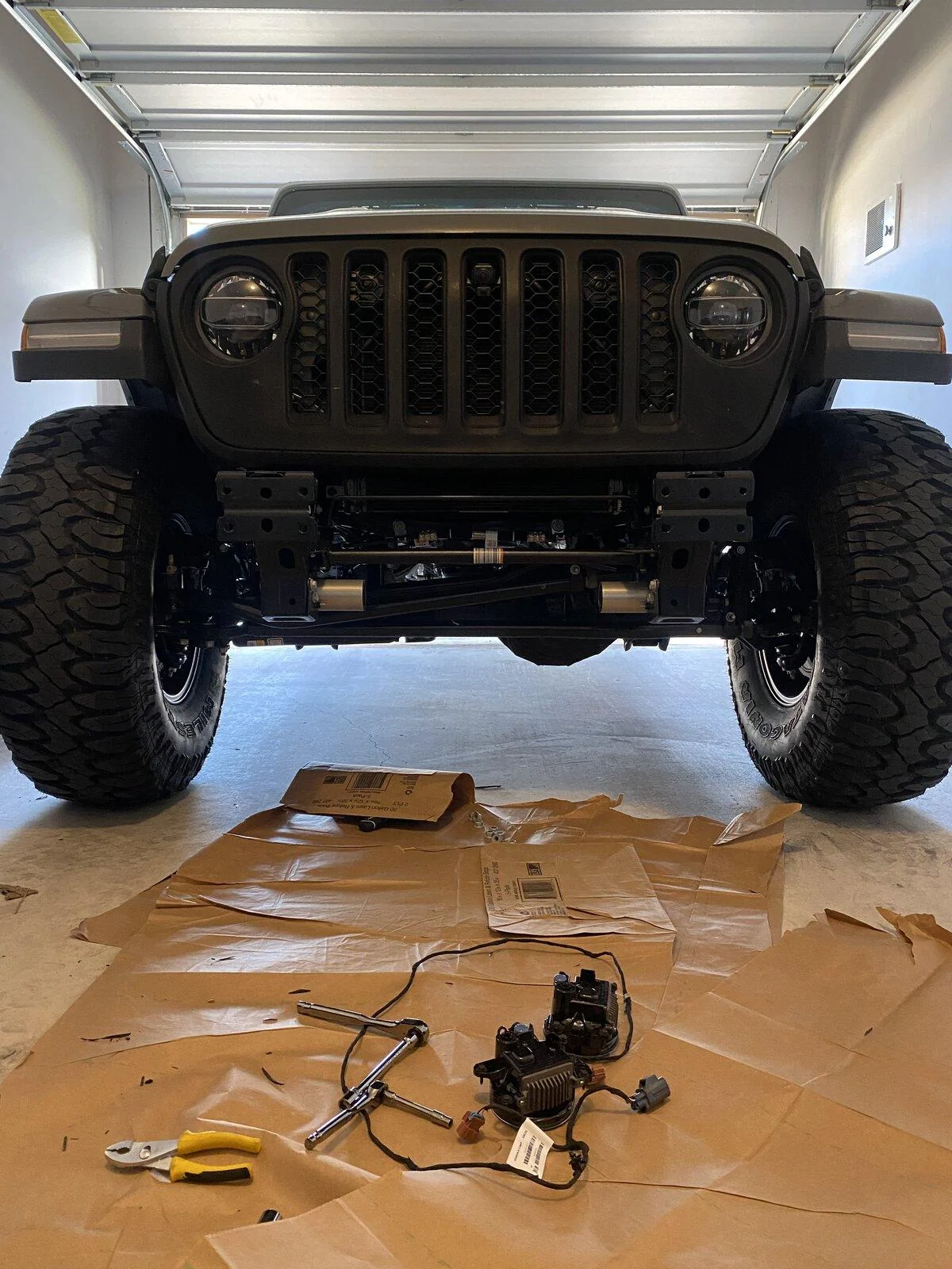 Jeep Gladiator (VolatileA) Big Sur - 2021 Sting Gray Mojave Build 653F6815-54E2-4009-9538-9F9AAC21CC99