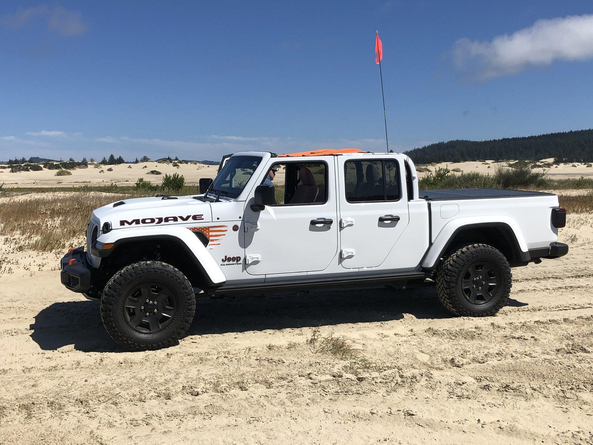 Jeep Gladiator Mojave orange mods 1B7B4D1A-A980-4256-9D57-A20DFF45BEC3
