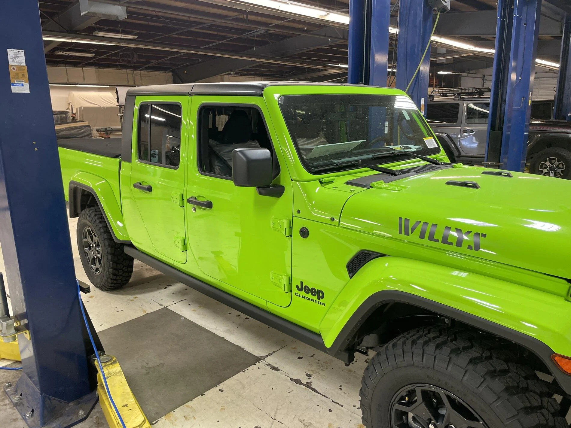Jeep Gladiator GECKO GREEN Gladiator Club 67EC55FB-5625-4B2E-8553-AE2F9A4E6DF7