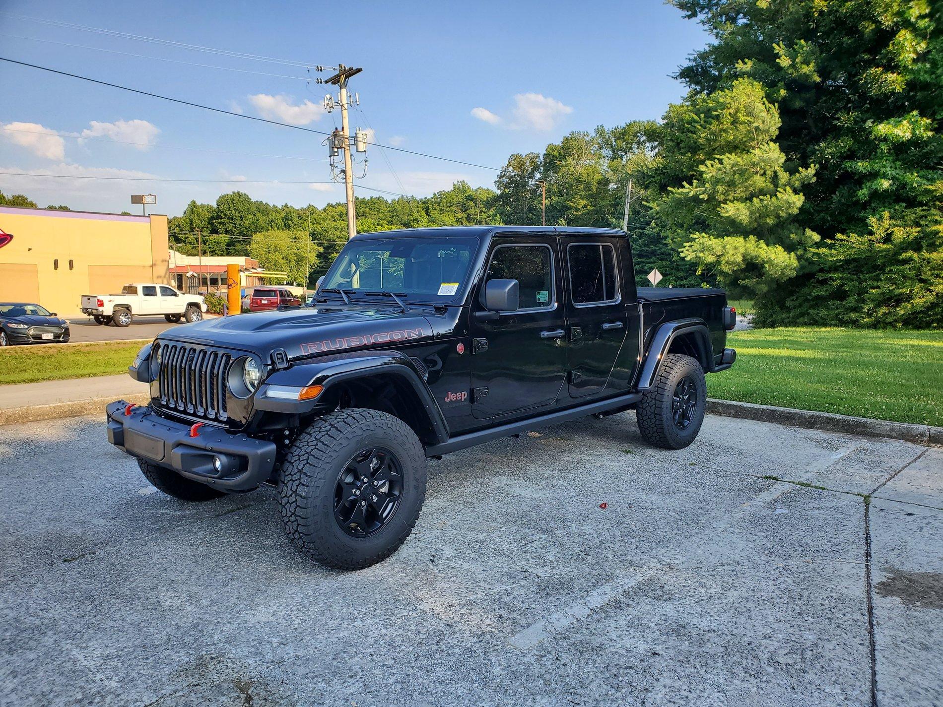 Jeep Gladiator Took Delivery of Your JT? Sign in Here! 20190615_174502