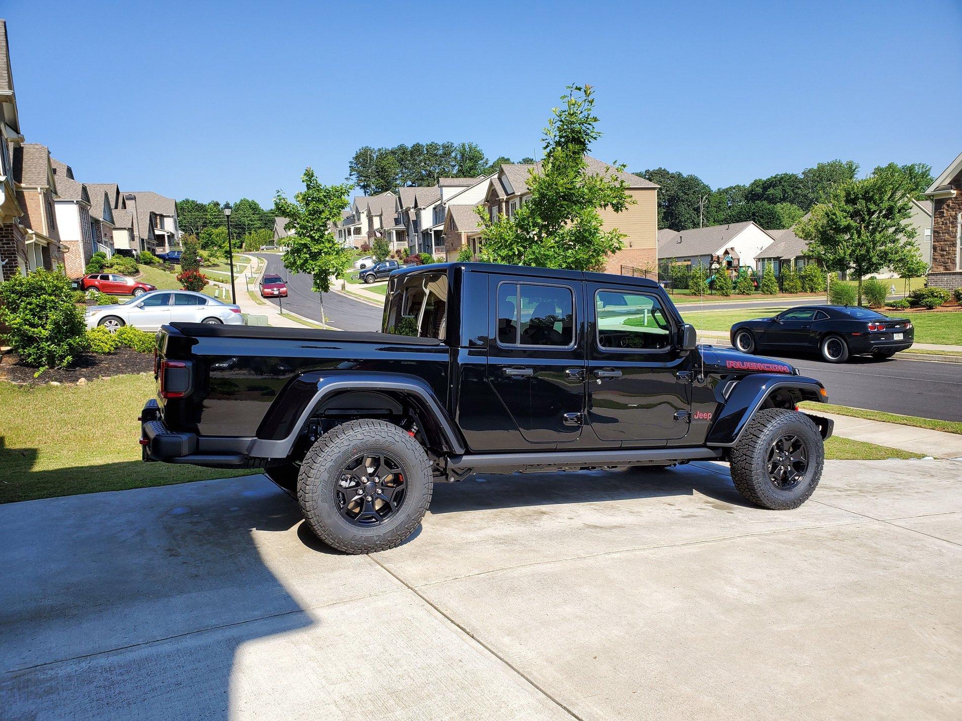 Jeep Gladiator Launch Edition Delivered signal-2019-06-16-111011