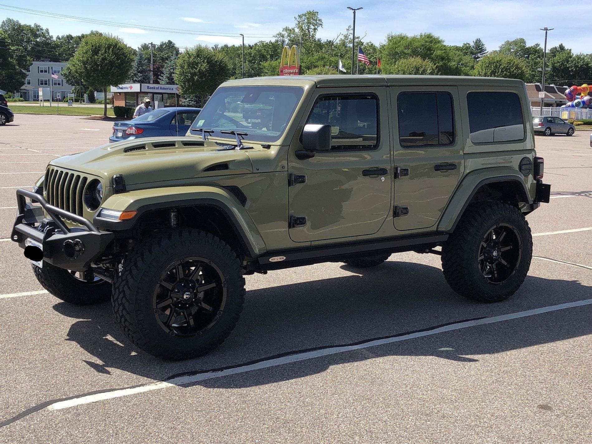 Jeep Gladiator 2020 Jeep Gladiator Brochure Jeep complete_LI