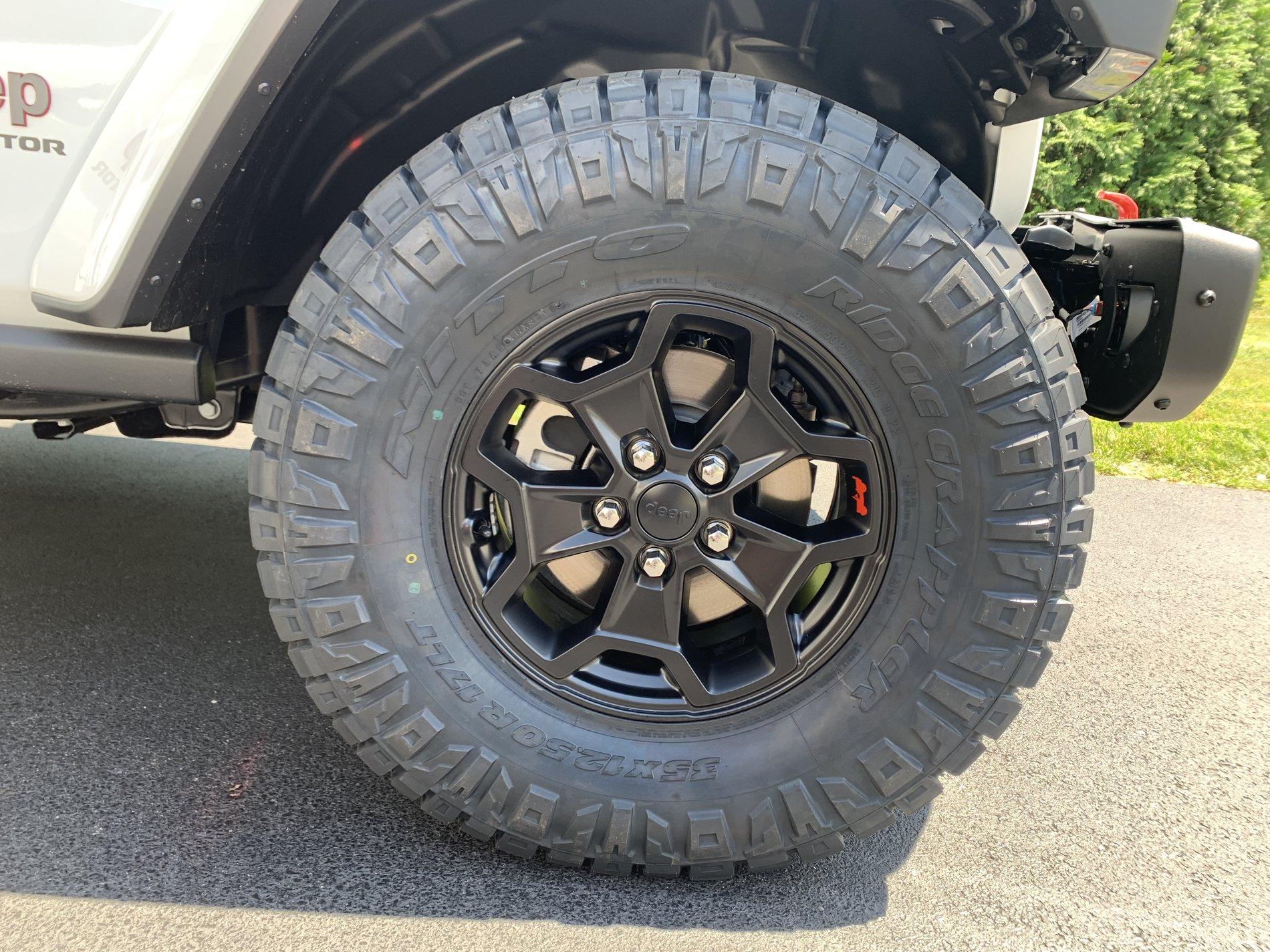 Jeep Gladiator Launch Edition Buyers Club 58223195313__CADFE236-21A4-4031-B5C5-09EC21293037.JPG