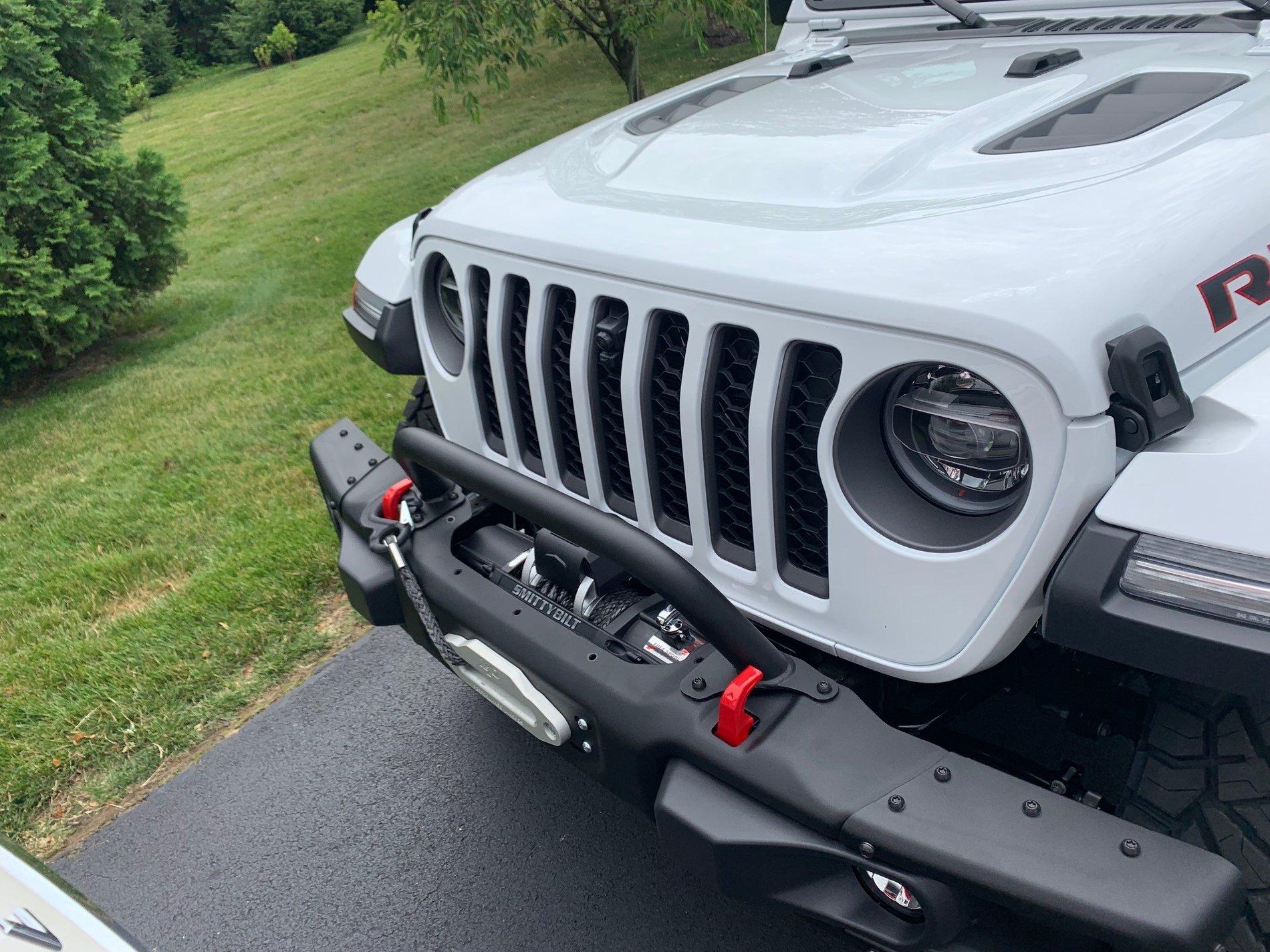 Jeep Gladiator BRIGHT WHITE Gladiator JT Club Winch