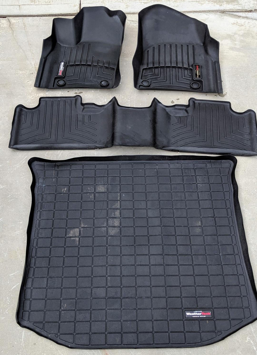 Jeep Gladiator WeatherTech floor liner floor mats Jeep Grand Cherokee Dodge Durango Image00078