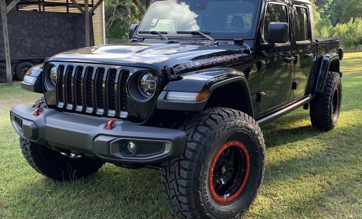 Jeep Gladiator BLACK Gladiator JT Club BC81A1F7-A05B-4FED-9F29-12CB4BBA660B