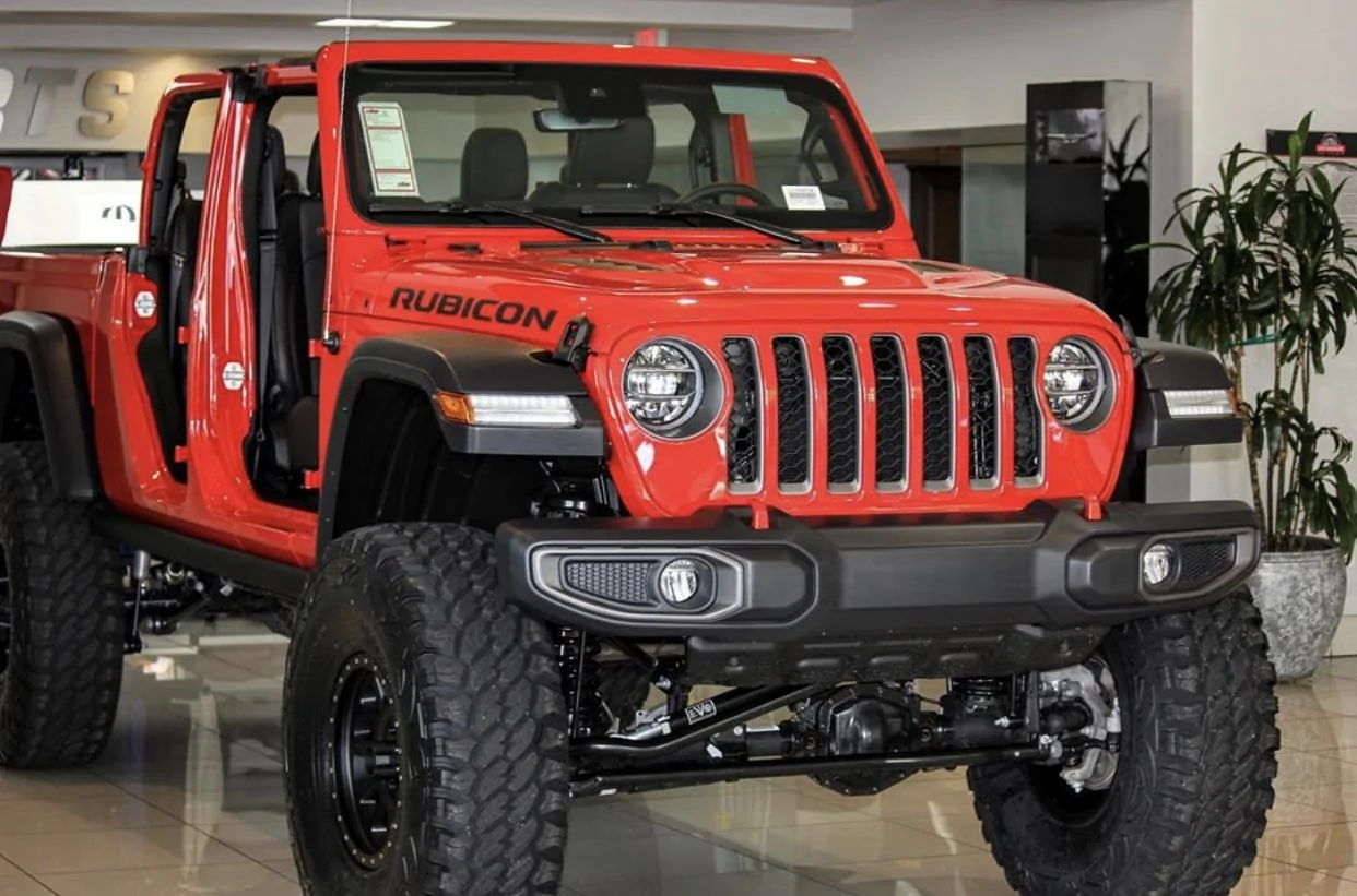 Jeep Gladiator FIRECRACKER RED Gladiator JT Club 19ECAA05-E0E7-4BC7-A305-EBE466B753F6