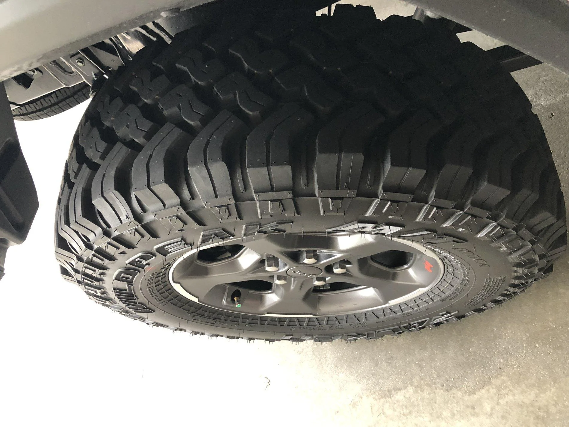 Jeep Gladiator New Rubicon tires and rim take offs 966FB74D-E136-4B77-AD1F-C6ED3639E297