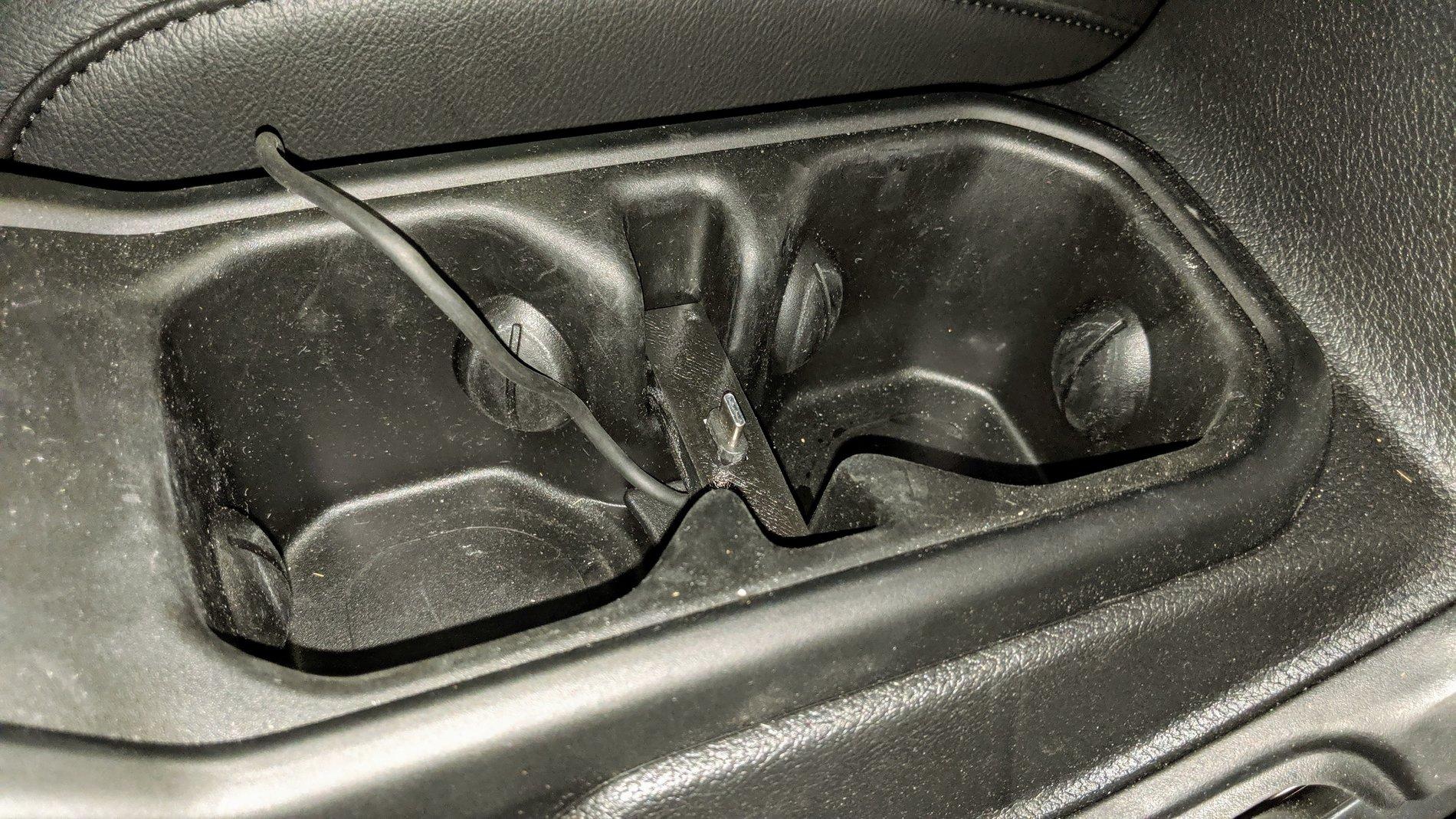 Jeep Gladiator Prototype phone dock adaptor for key holder IMG_20190620_153426