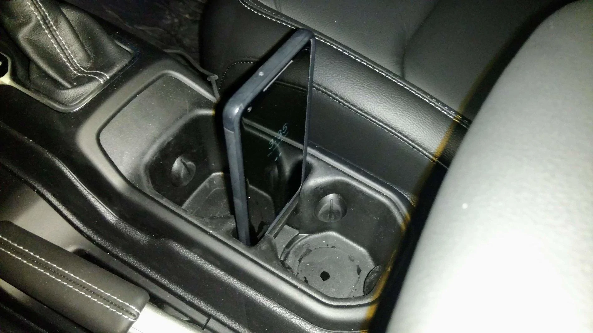 Jeep Gladiator Prototype phone dock adaptor for key holder IMG_20190620_153550943