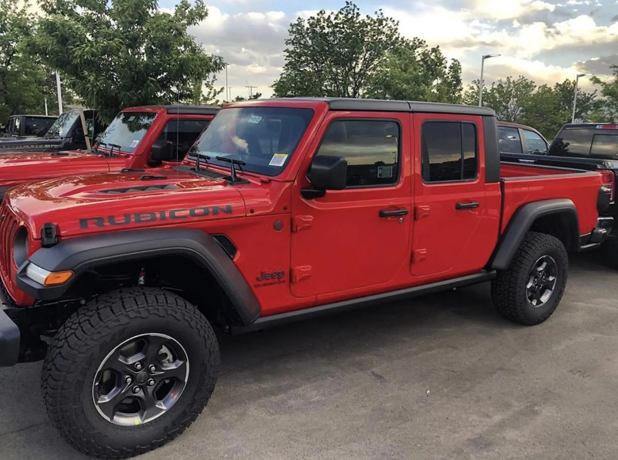 Jeep Gladiator FIRECRACKER RED Gladiator JT Club DD62BF08-A1E7-40C3-9683-D0D98D77D8E6