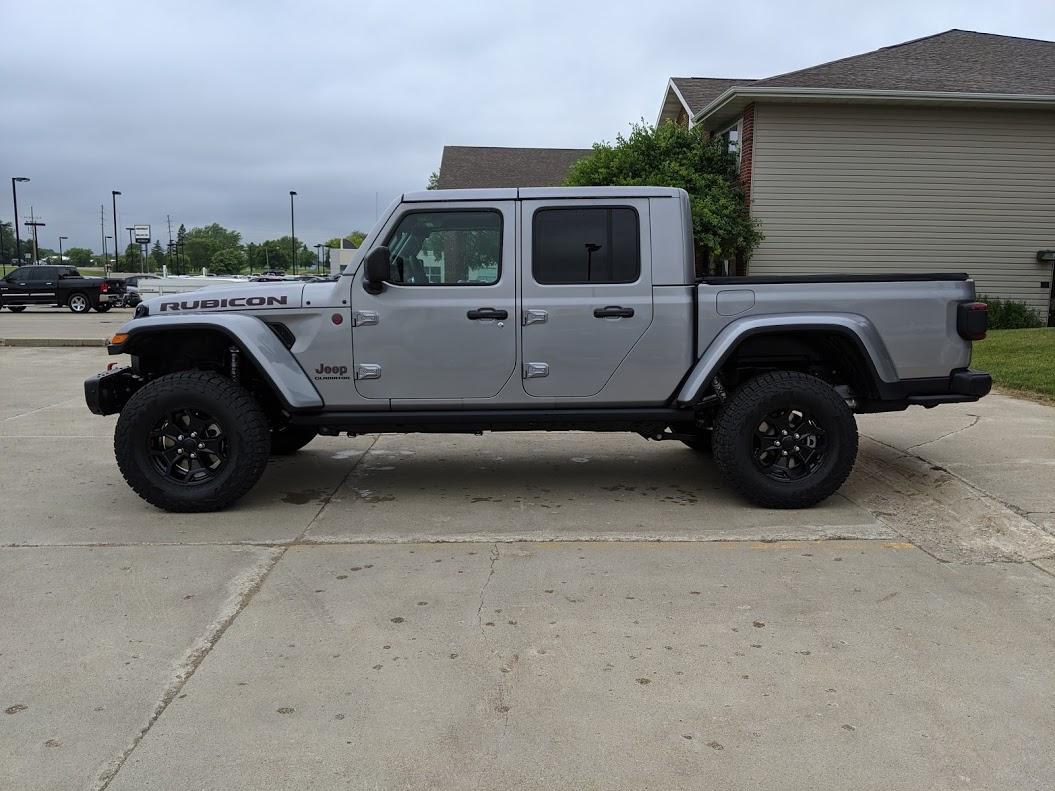 Jeep Gladiator JP's Super-Duper-Gladiator Build Thread jtE_CkwXmPnAFo1_MS1FFmFmIdFuQD4dry9hYKrx-Cf8HkexTbHNGDRIKivyVpS_h7OC_FQ07-oIE1MoAI=w1055-h791-no