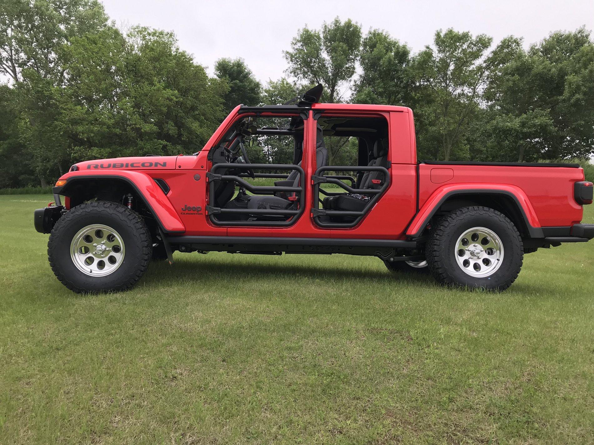 Jeep Gladiator Glad Grandpa Firecracker Red LE Build DF407FA0-E918-4062-BC4E-FBE7FB146A58