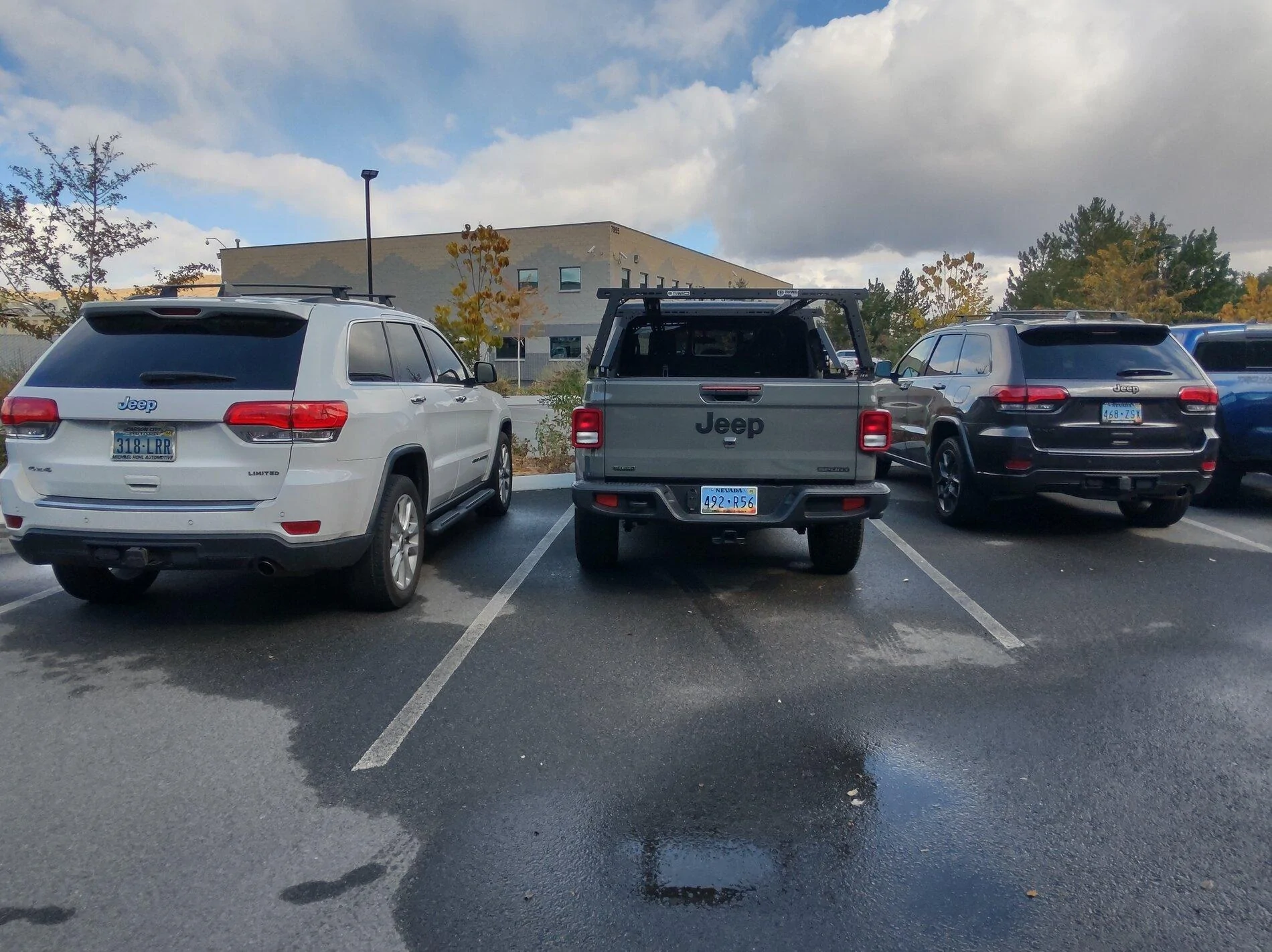 Jeep Gladiator Jeeps Parking Next To Jeeps IMG_20211011_145033922_HDR