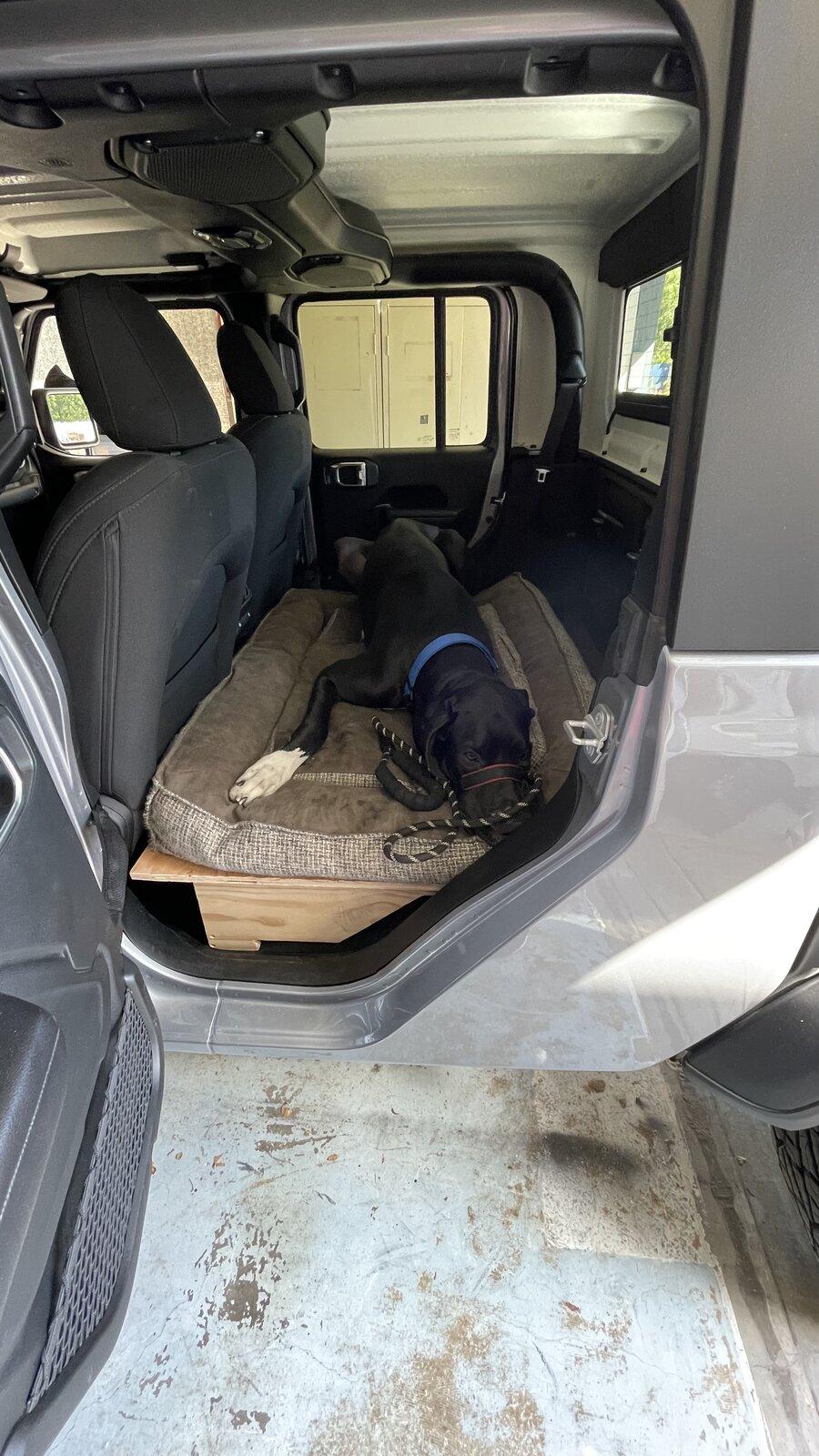 Jeep Gladiator Rear Seat Delete and Platform Storage **Concept** tempImagezmwkWN