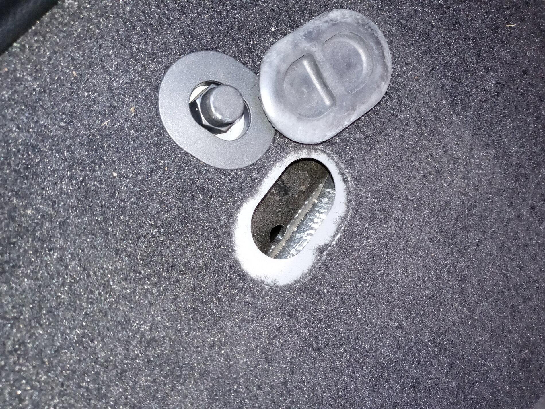 Jeep Gladiator All Weather Slush Mats Proper Install - Duh Moment 20211010_175303-