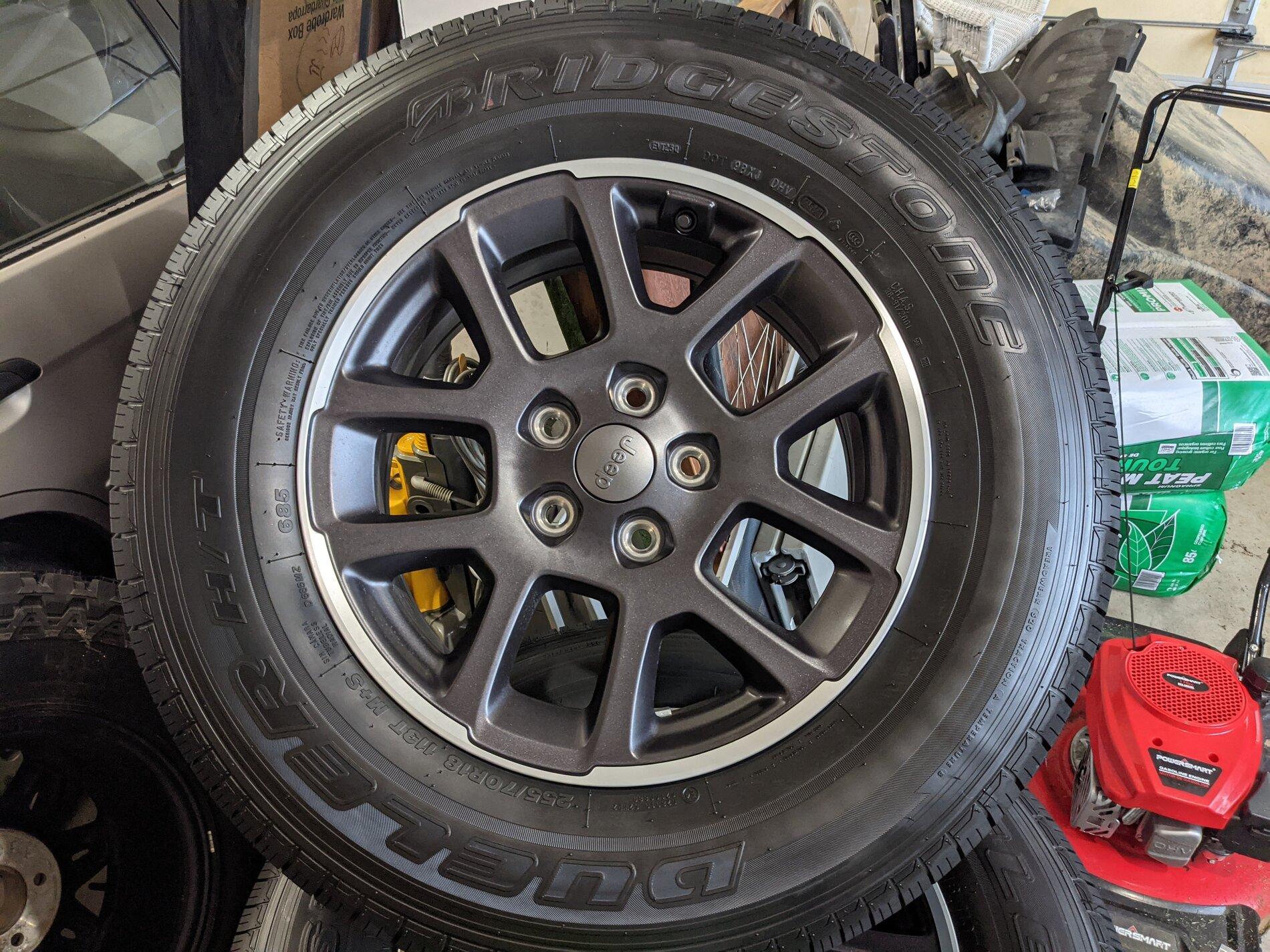Jeep Gladiator FS: Brand New Overland Stock Takeoffs (including spare, lug nuts, TPMS sensors) PXL_20211005_201408906