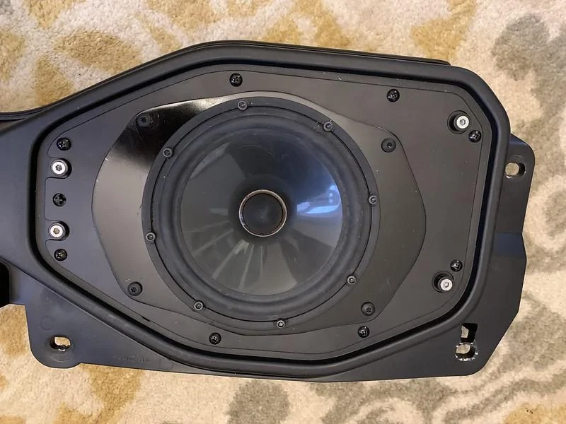 Jeep Gladiator Easy rollbar speaker upgrade for Alpine Premium system 51355844902_a4dc872ac7_c