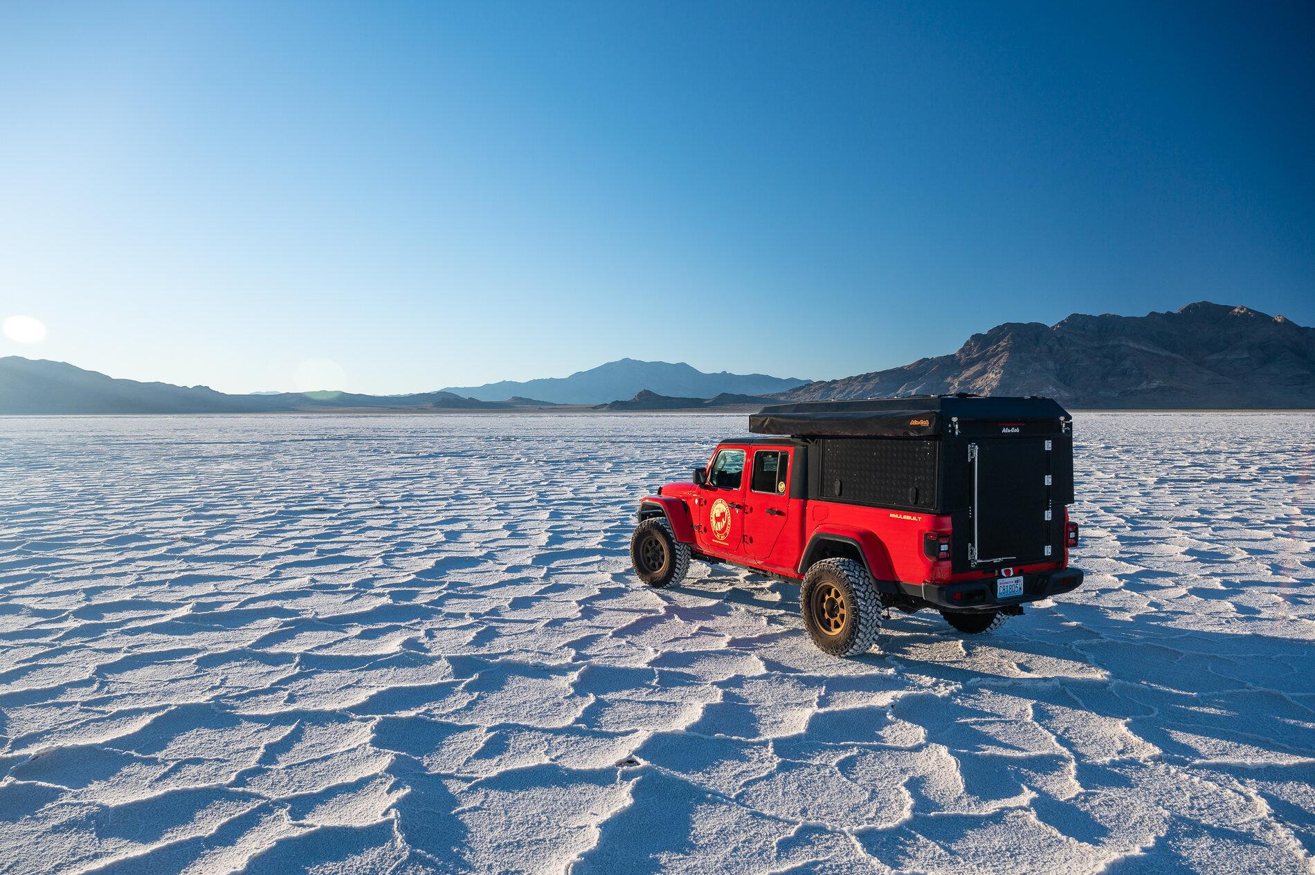 Jeep Gladiator Ecodiesel Firecracker Sport S Build Jeep_Gladiator_Salt_Flats_2021_44