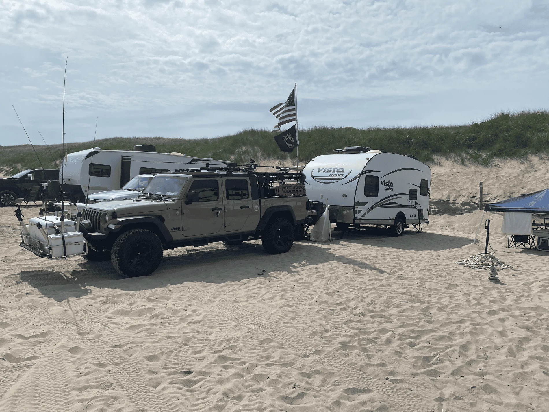 Jeep Gladiator Camping with your Gladiator tempImageHQYBsG