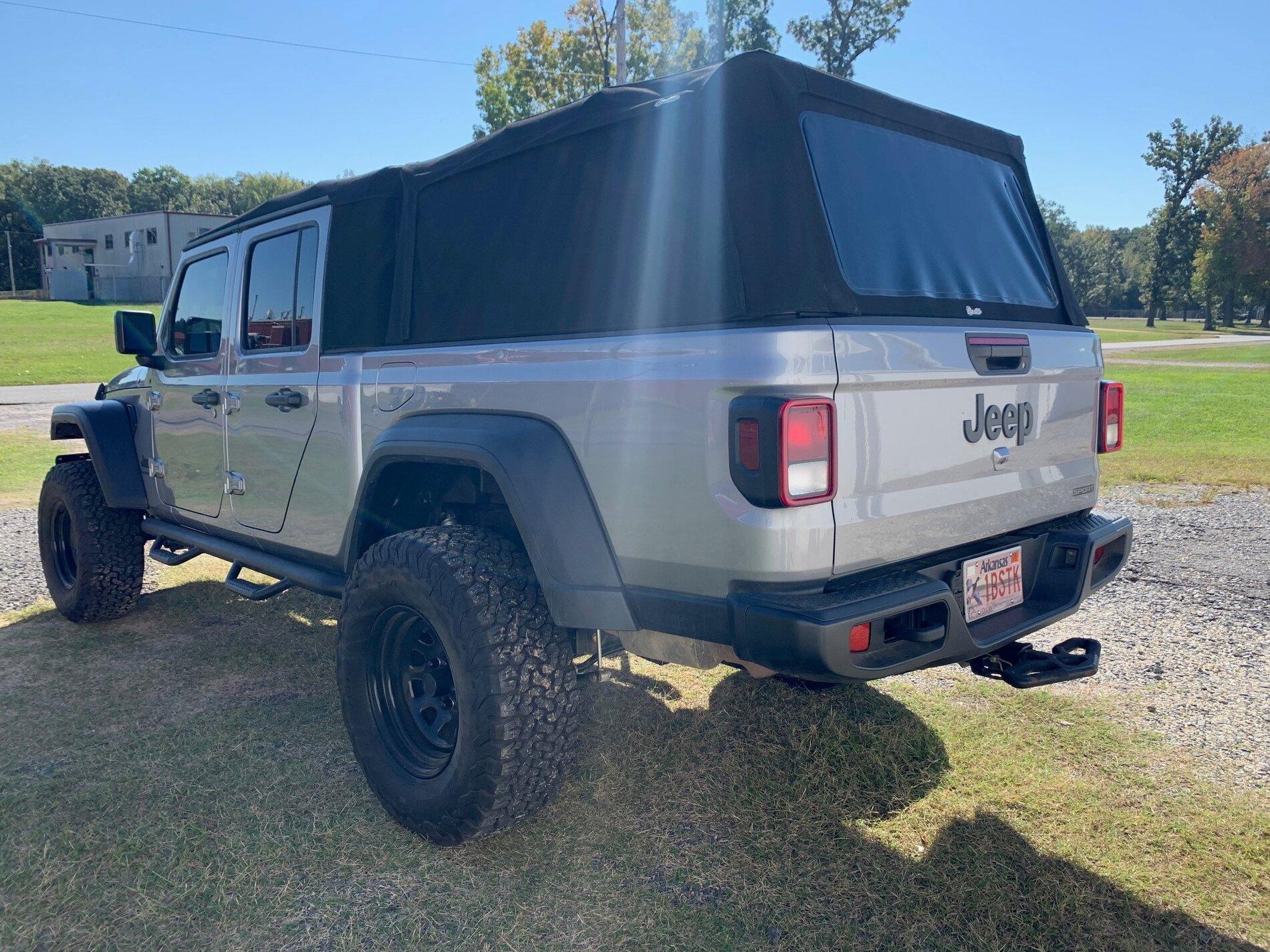 Jeep Gladiator Rear View Visibility with Topper installed