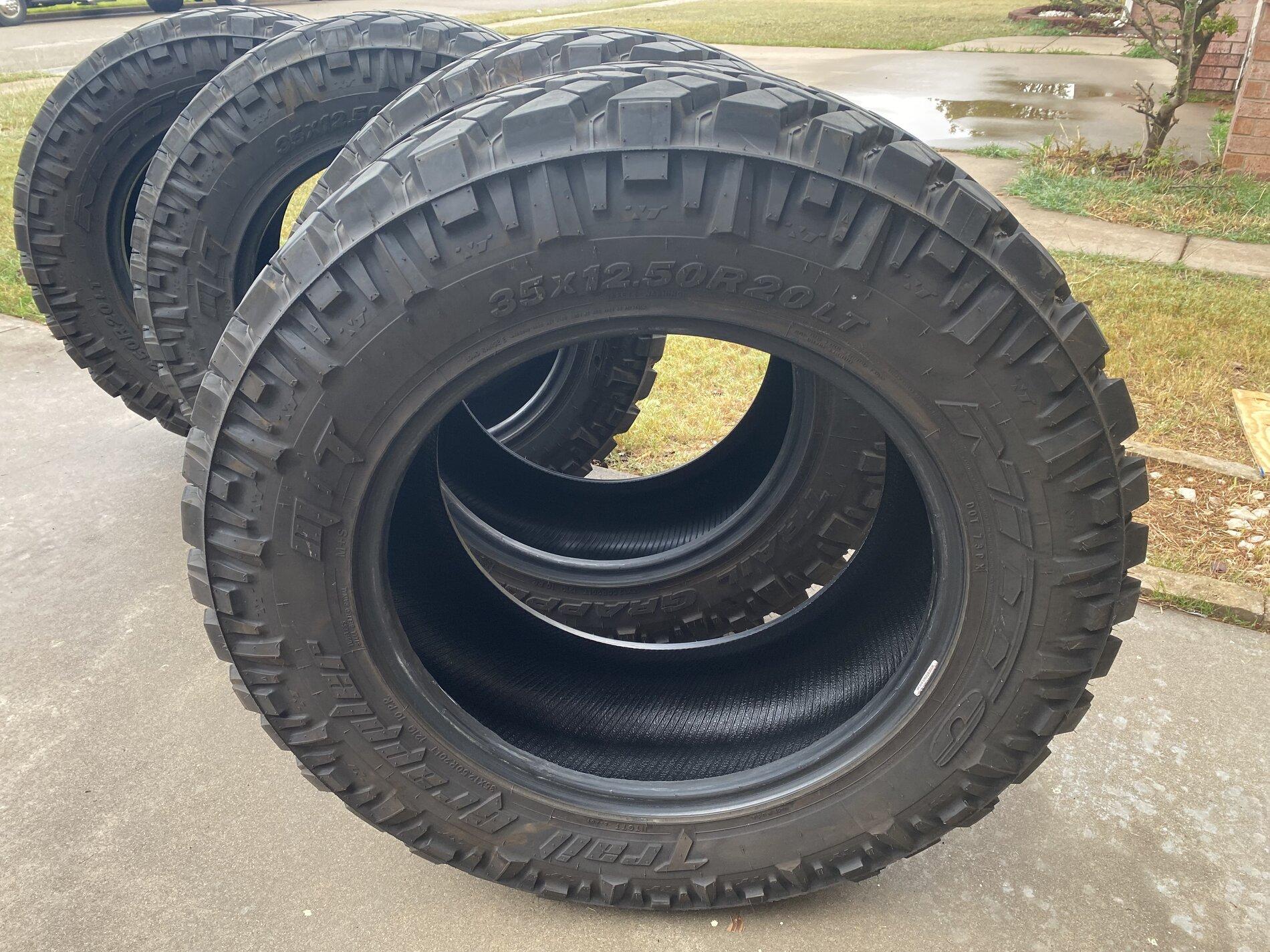 Jeep Gladiator WTS 35 X 12.5 R 20 Nitto Trail Grapplers 30D7B711-6B78-4303-B379-65715F53645F