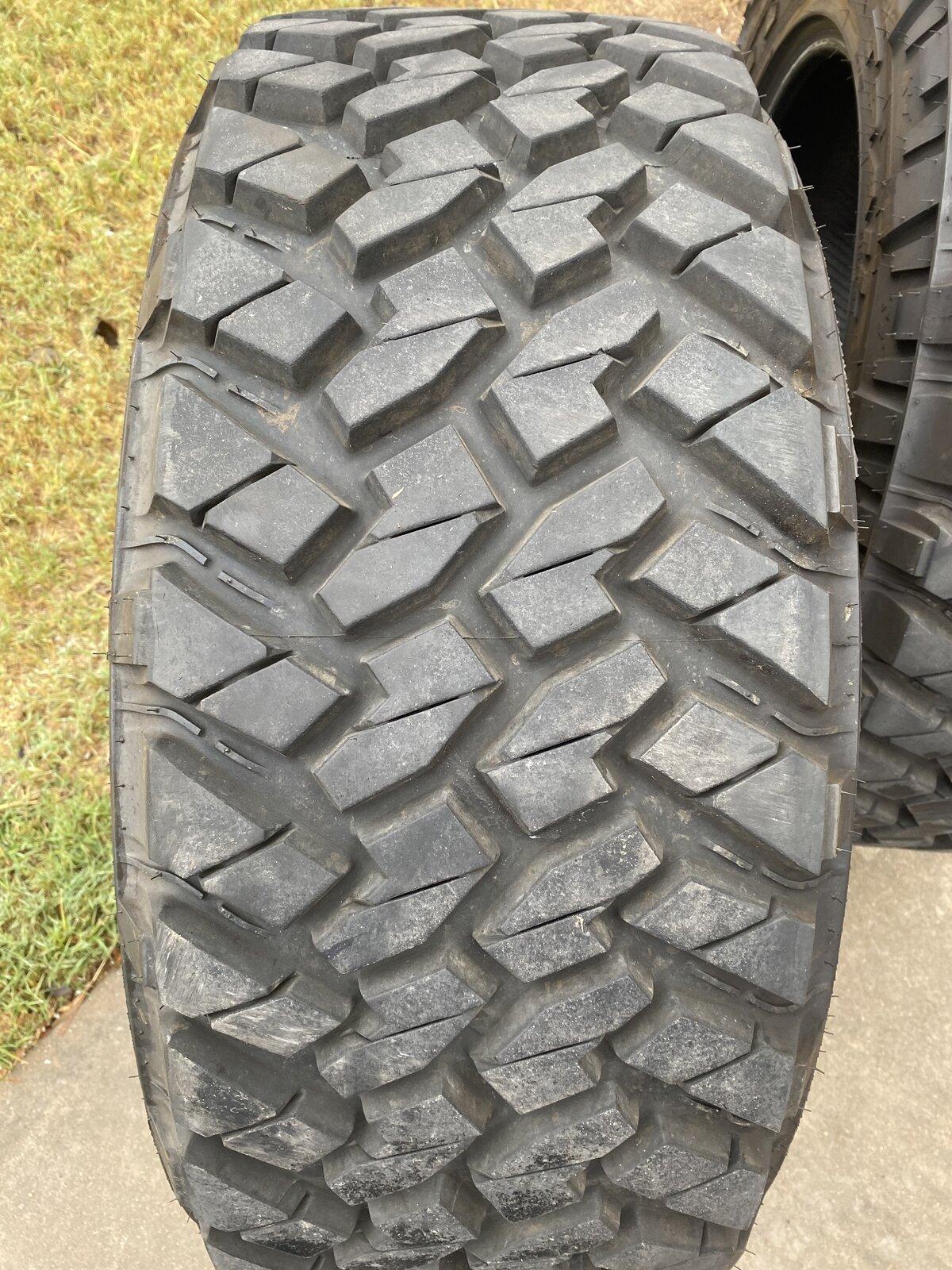 Jeep Gladiator WTS 35 X 12.5 R 20 Nitto Trail Grapplers 0AC9C614-5950-41BC-90E8-B66407D90BB4