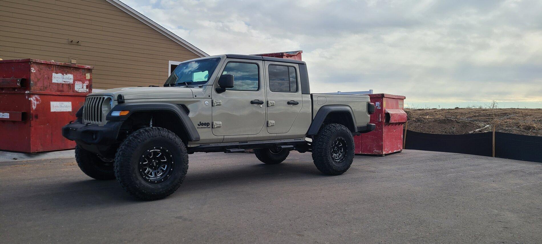 Jeep Gladiator Gladiators on Mopar 2" Lift Kit 20201121_112608
