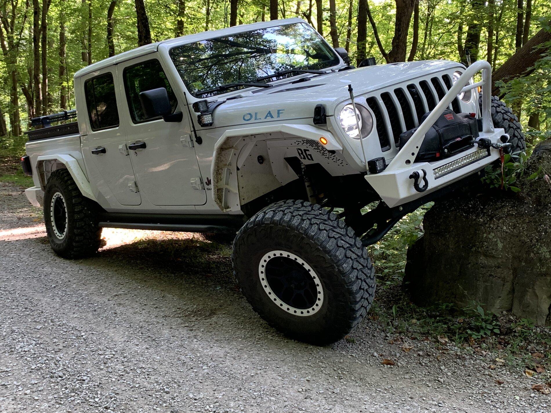 Jeep Gladiator Gladiators on Mopar 2" Lift Kit 243FBB7C-7DB6-424F-B7B1-341AE321CE20