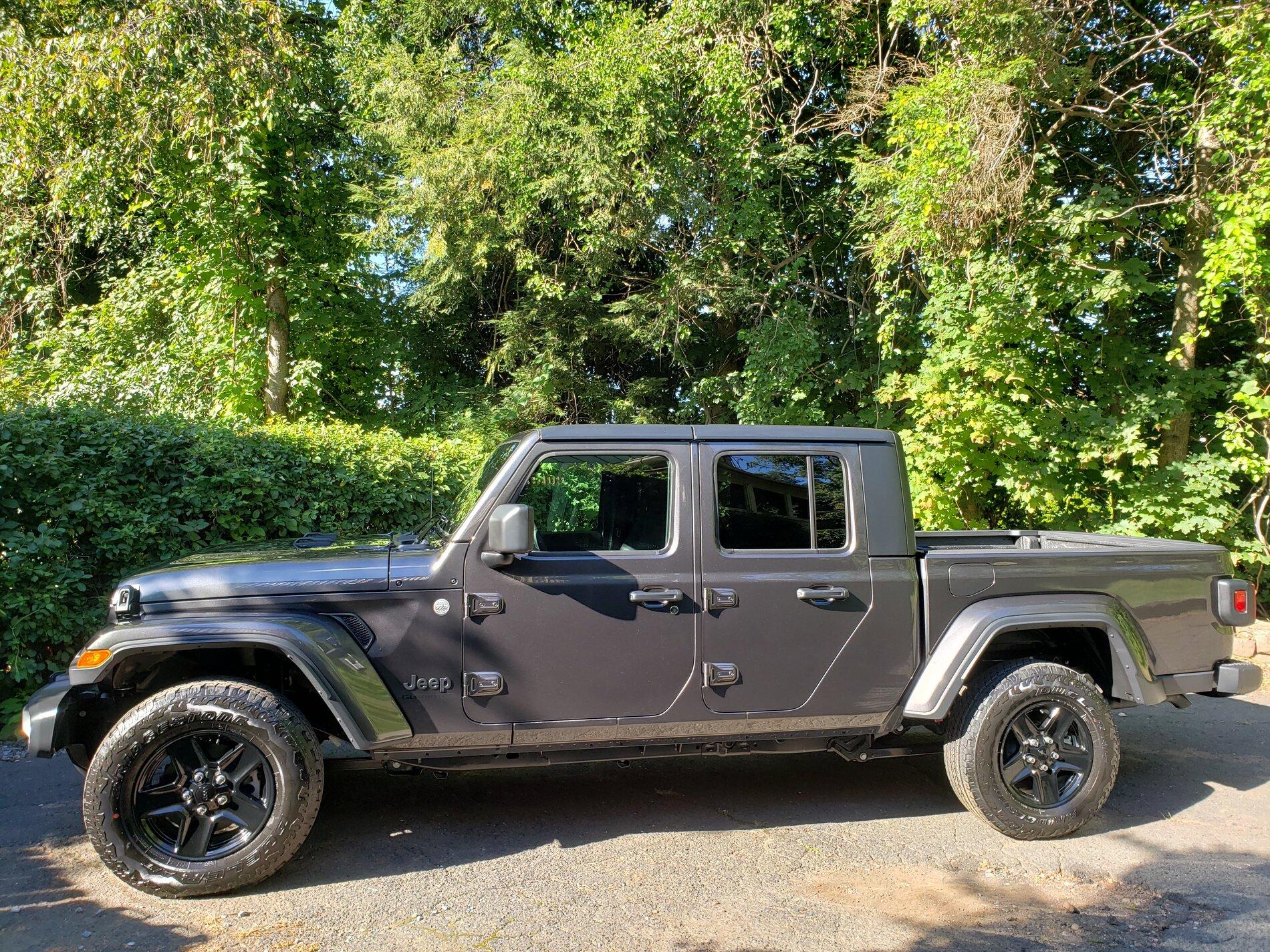 Jeep Gladiator 2022 Jeep Gladiator (JT) ORDER GUIDE!! [Updated Monthly] 20210925_154551