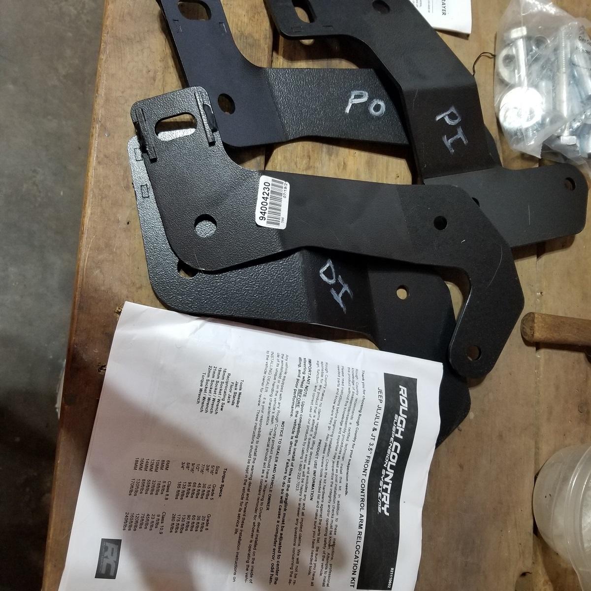 Jeep Gladiator Sting Gray build; Jeep #79 RC Geom Brackets