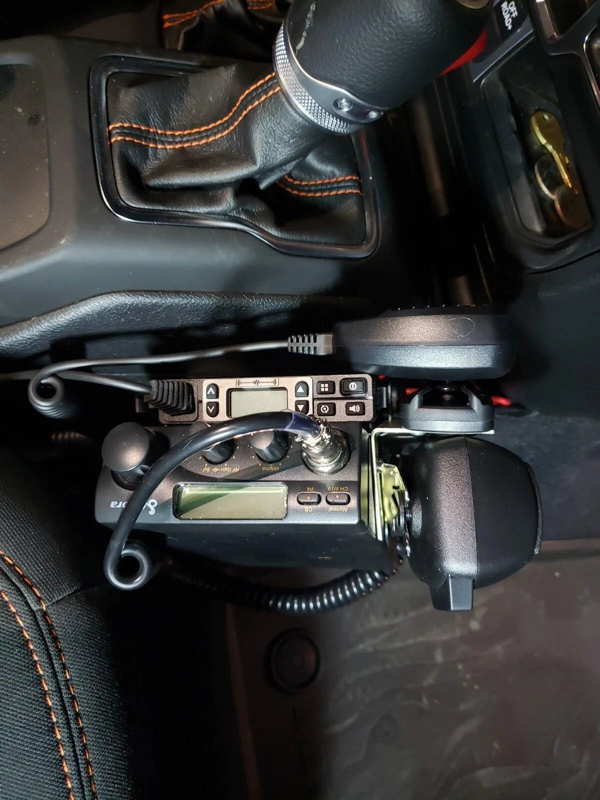 Jeep Gladiator My super red nekky no drill no tap cb gmrs install 20211015_234455