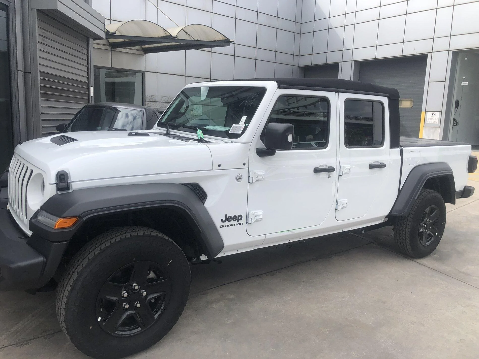 Jeep Gladiator Delivery day Diesel Sport …… meet DIXIE !! 2838D54B-5570-4426-9361-224D4CD60A68