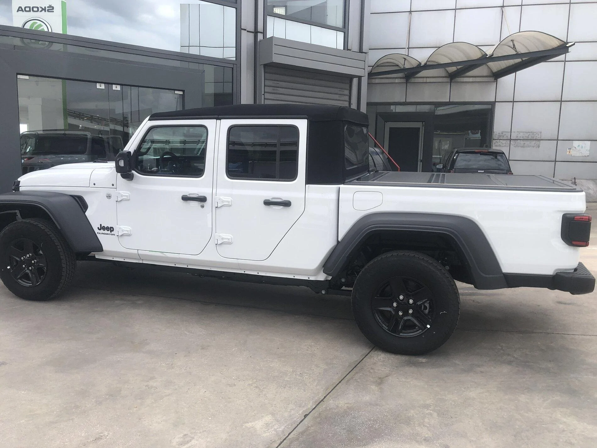 Jeep Gladiator Delivery day Diesel Sport …… meet DIXIE !! A5F24F91-DEFD-4B9F-834F-84787C6C45D1