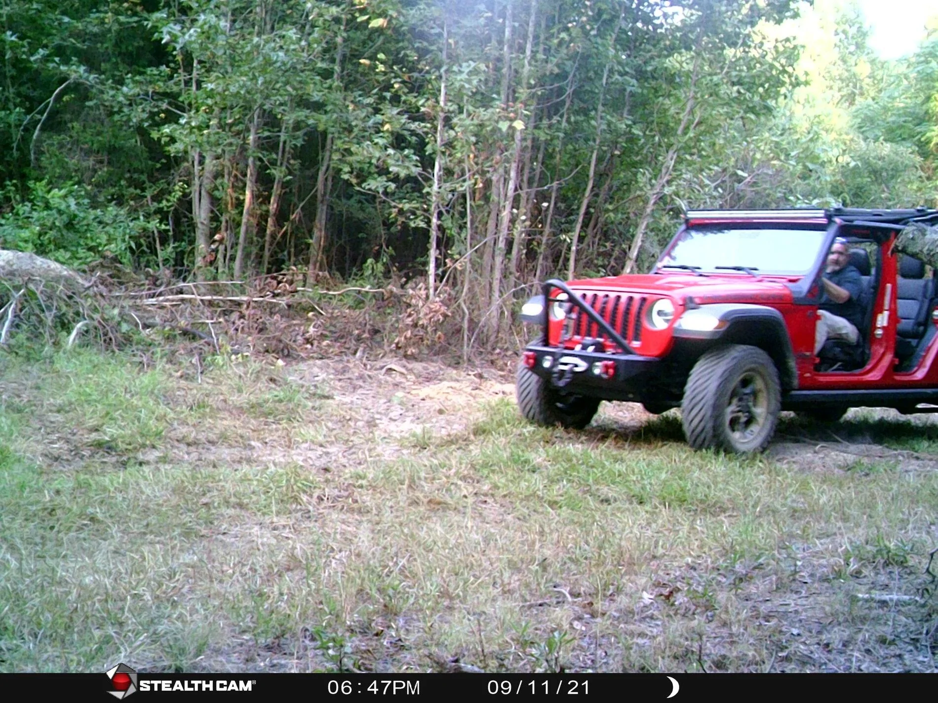 Jeep Gladiator Possible legality issues with a stubby bumper STC_0837