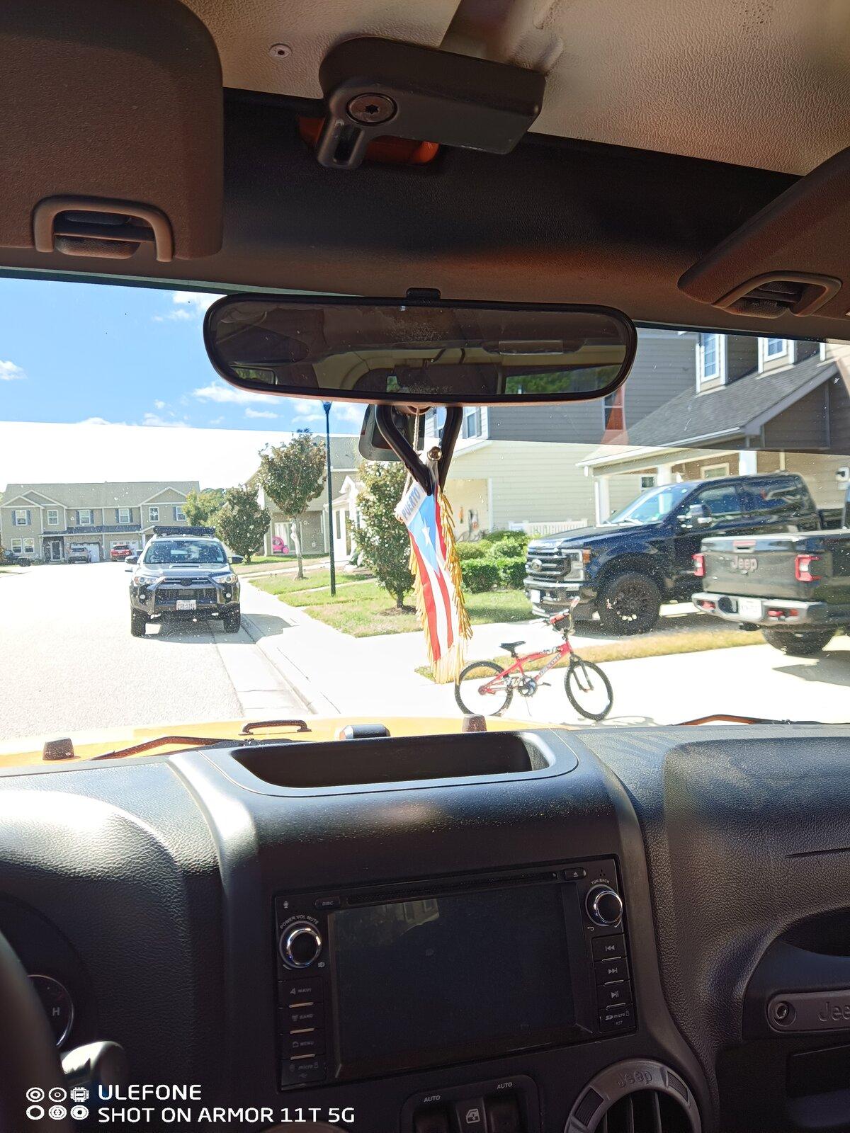 Jeep Gladiator Does anyone sell a shorty stalk for the rear view mirror? 16344947994742878026417530360362