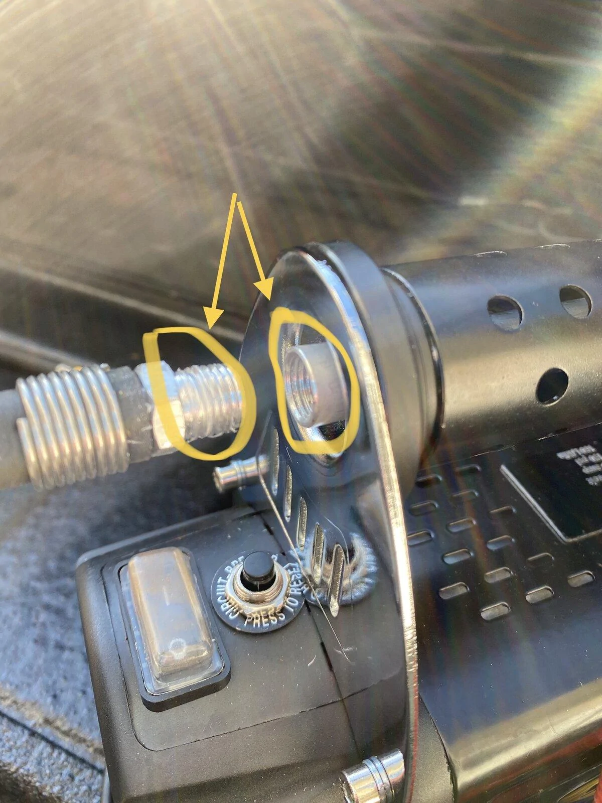 Jeep Gladiator Smittybilt air fittings 20211016_144526699_iOS