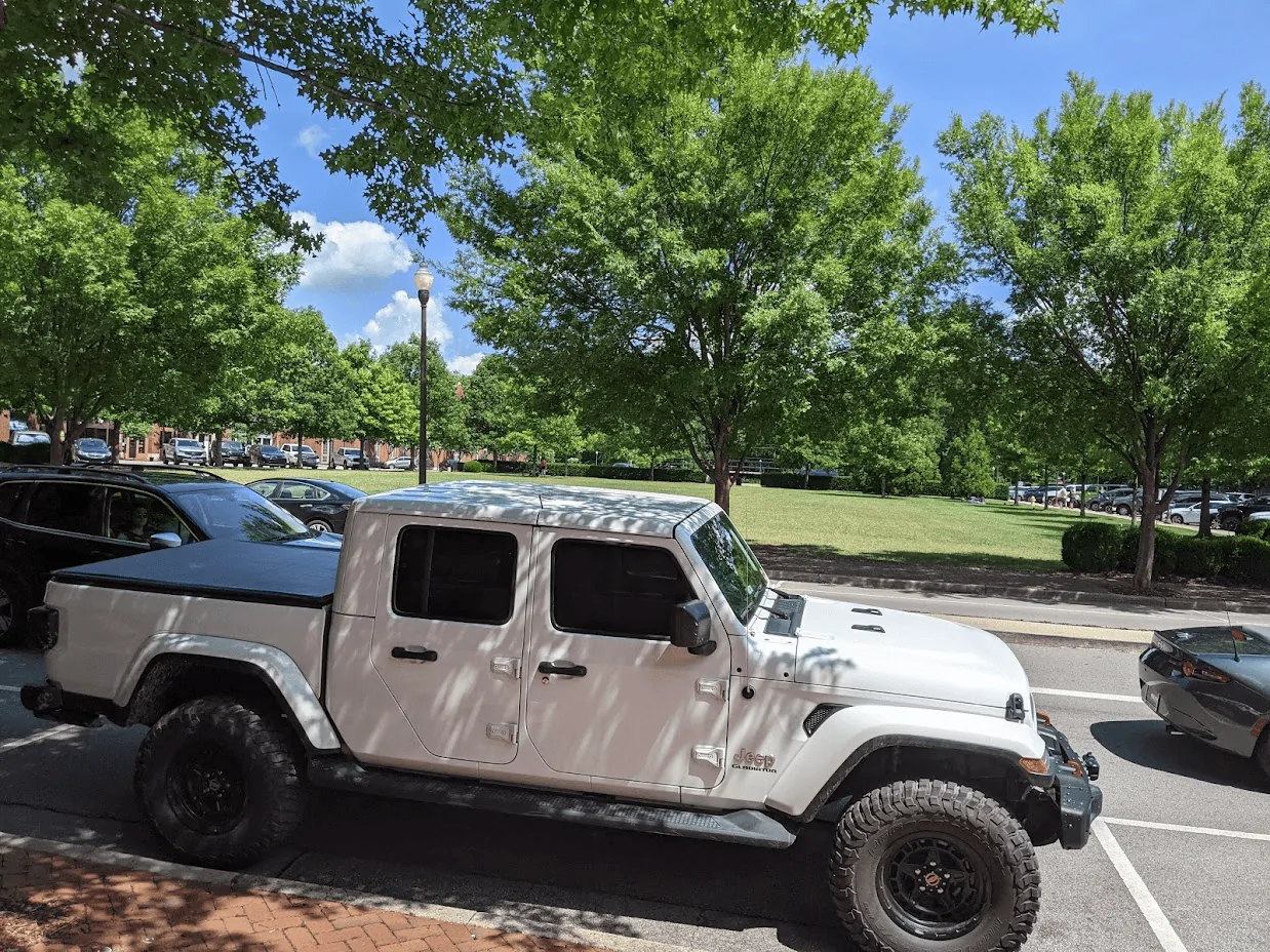 Jeep Gladiator Alabama/Tennessee Valley Jeep Parts Garage Sale 1634580683363