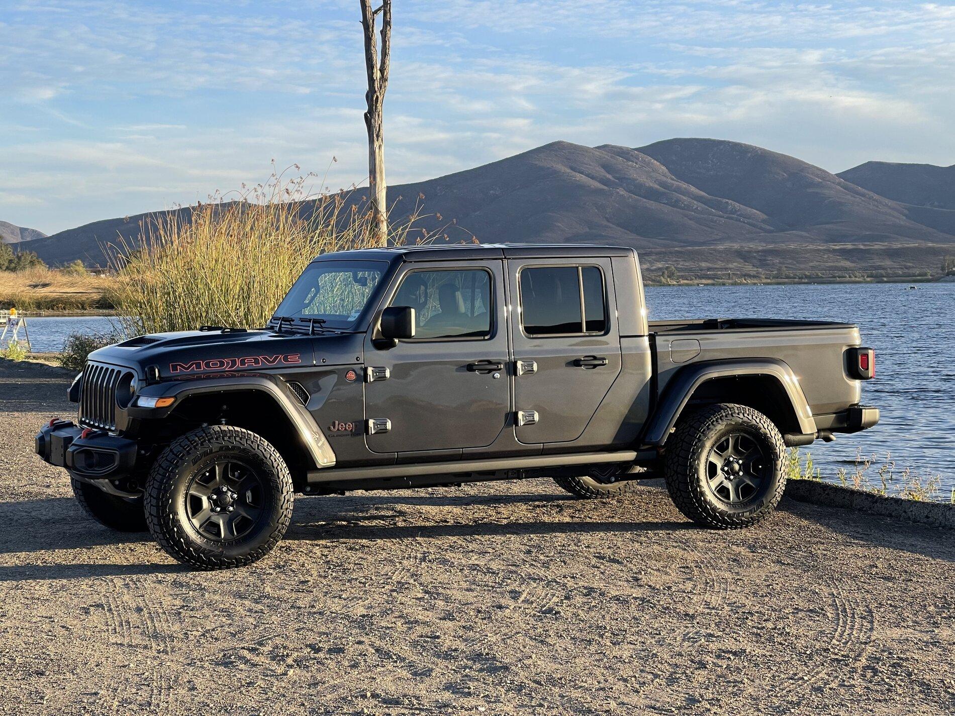 Jeep Gladiator Mojave Bump Stop Engage Early? 7D6BFCAC-23F0-443F-9F1C-EA8FF3A83E05