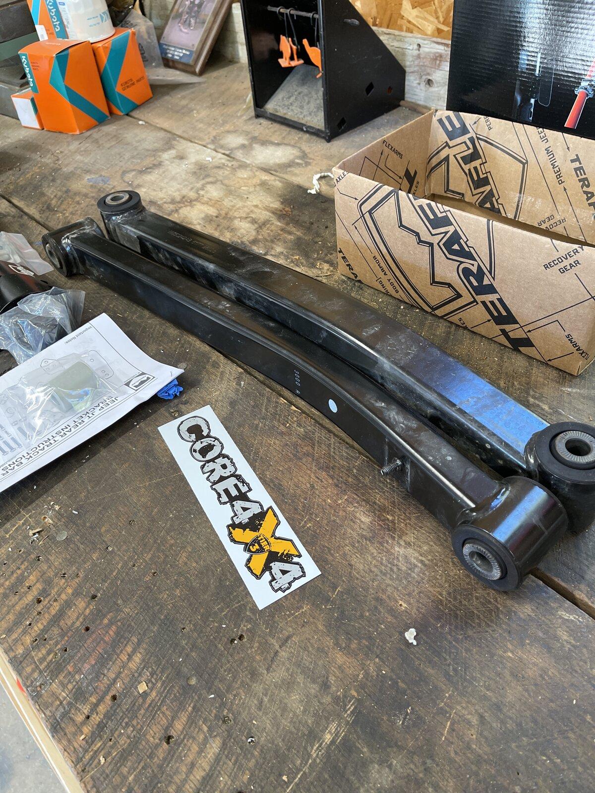 Jeep Gladiator OEM LCA image