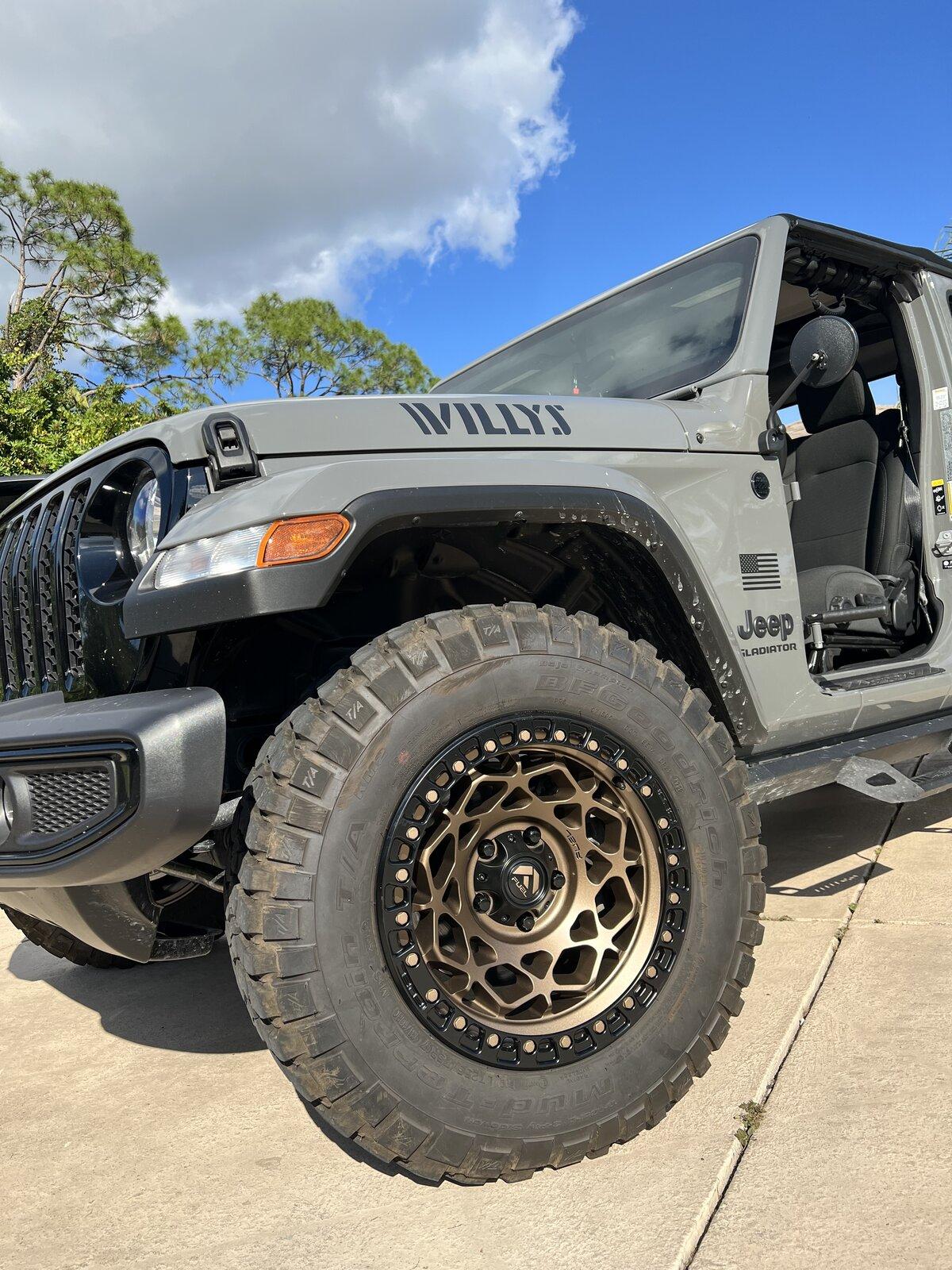 Jeep Gladiator Tire/Wheel Size Question E8FB9326-E83D-4A47-914B-2AD35EE25510